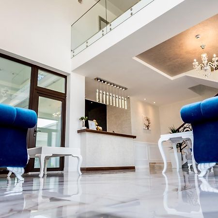 J'Adore Boutique Hotel Lugoj Esterno foto