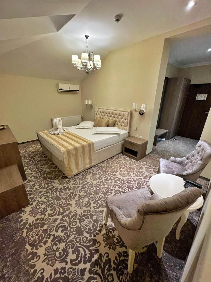 J'Adore Boutique Hotel Lugoj Esterno foto
