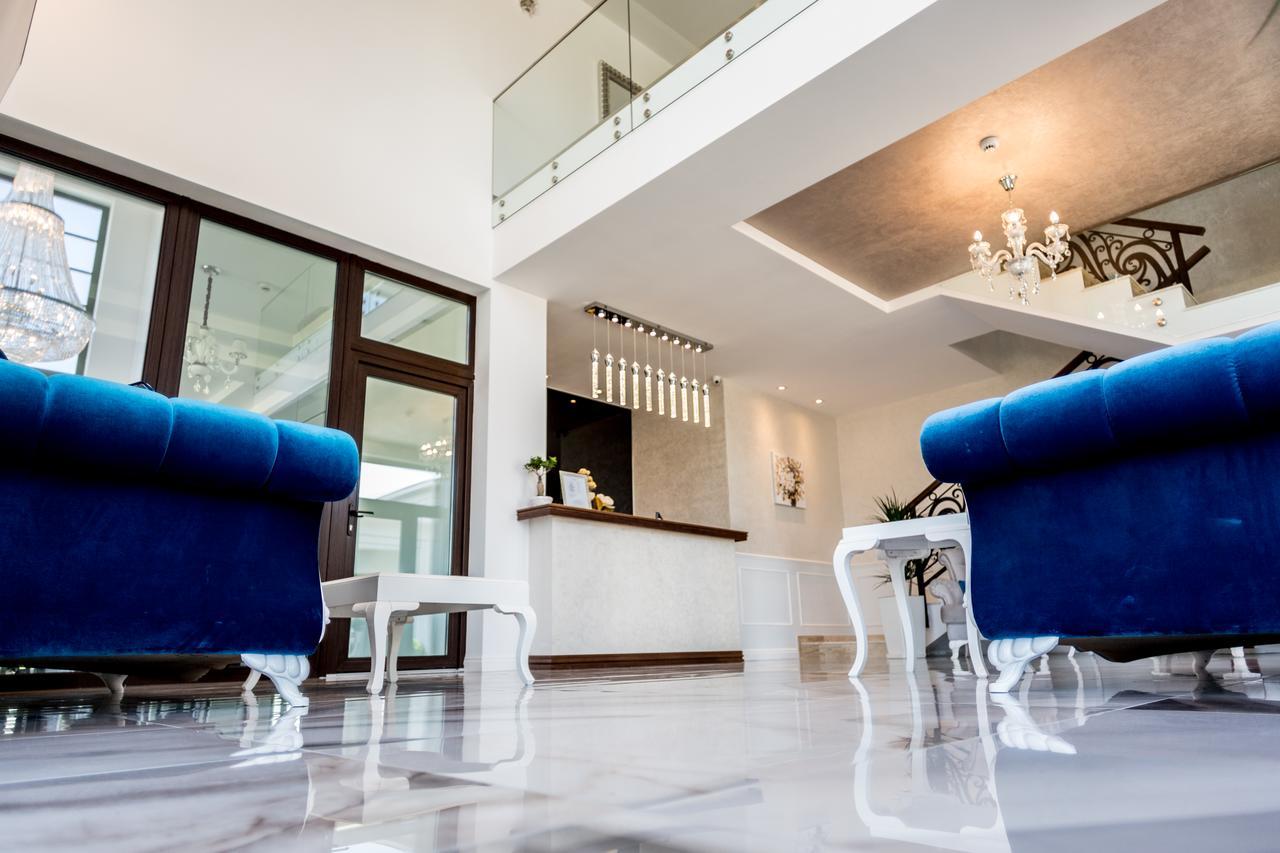 J'Adore Boutique Hotel Lugoj Esterno foto