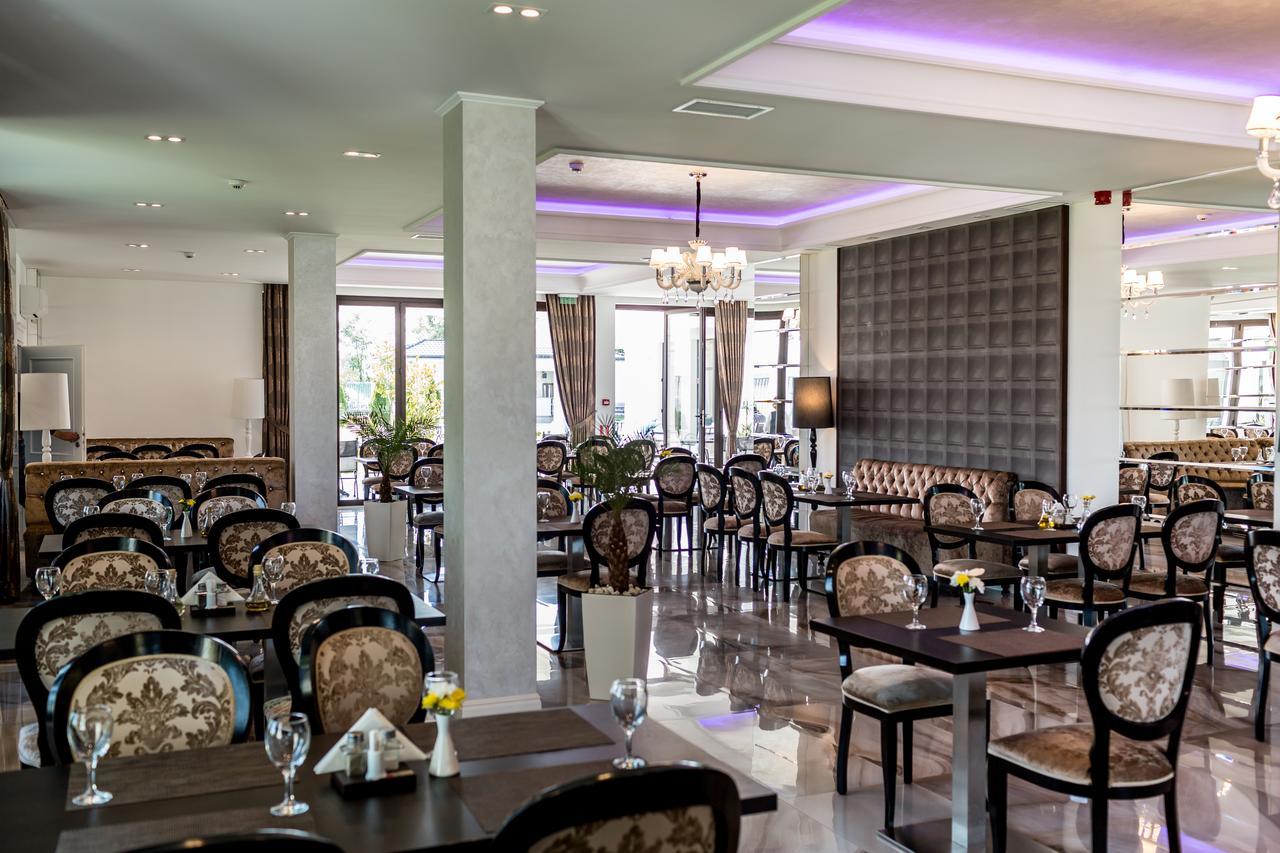 J'Adore Boutique Hotel Lugoj Esterno foto
