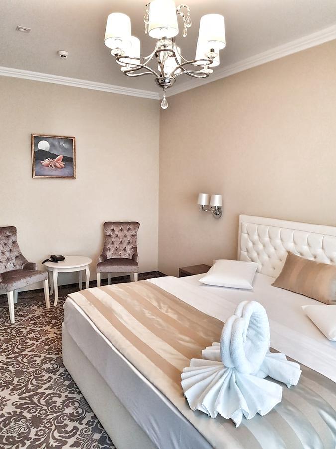 J'Adore Boutique Hotel Lugoj Esterno foto
